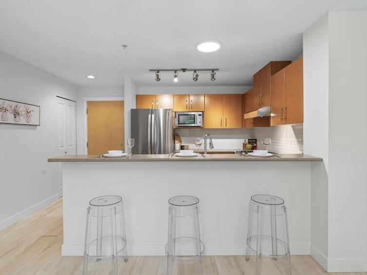 210-500 Klahanie Drive, Port Moody, BC, V3H 5L1 - 7