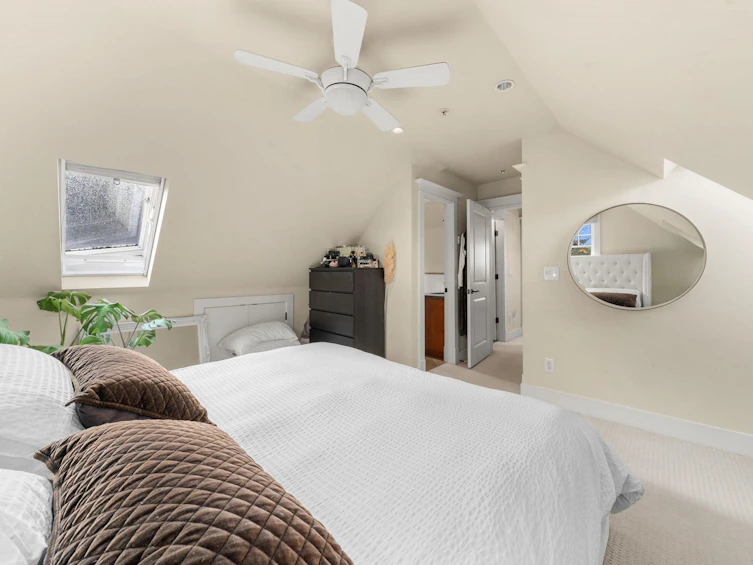 2216 Macdonald Street, Vancouver, BC, V6K 3Y5 - 28