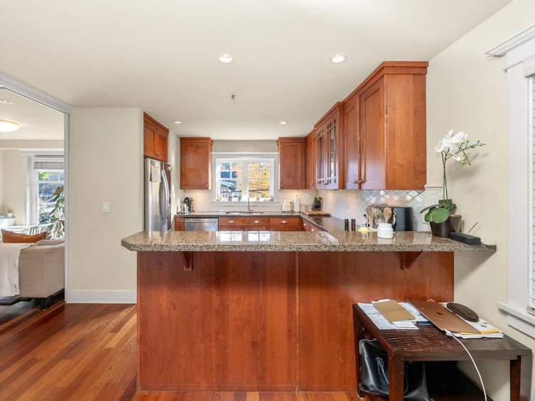 2216 Macdonald Street, Vancouver, BC, V6K 3Y5 - 15