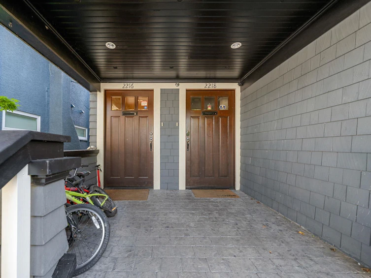 2216 Macdonald Street, Vancouver, BC, V6K 3Y5 - 36