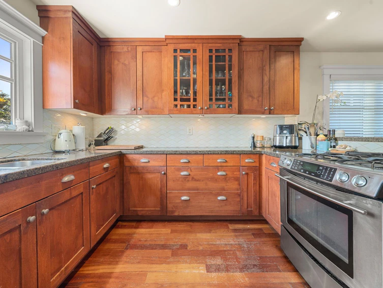 2216 Macdonald Street, Vancouver, BC, V6K 3Y5 - 18