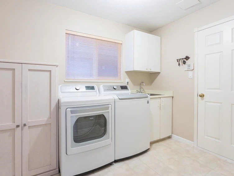 9420 Auburn Drive, Richmond, BC, V7A 5A8 - 15