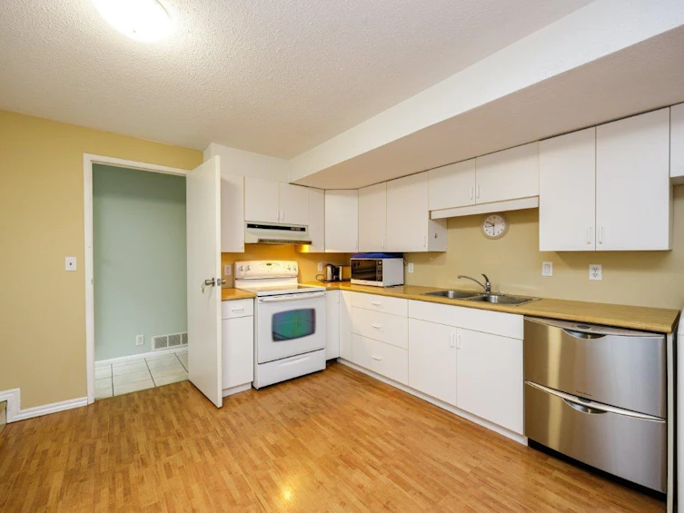 1427 Appin Road, North Vancouver, BC, V7J 2T4 - 22