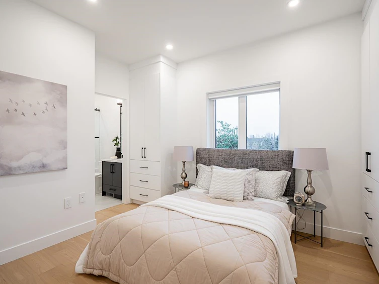 2329 E 49th Avenue, Vancouver, BC, V5S 1J3 - 20
