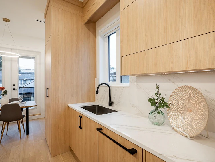 2329 E 49th Avenue, Vancouver, BC, V5S 1J3 - 10