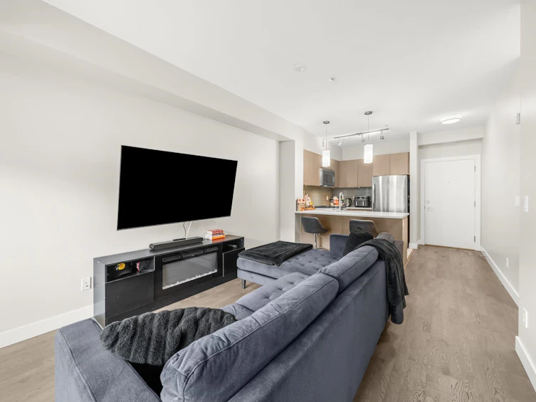313-10155 River Drive, Richmond, BC, V6X 0L3 - 9