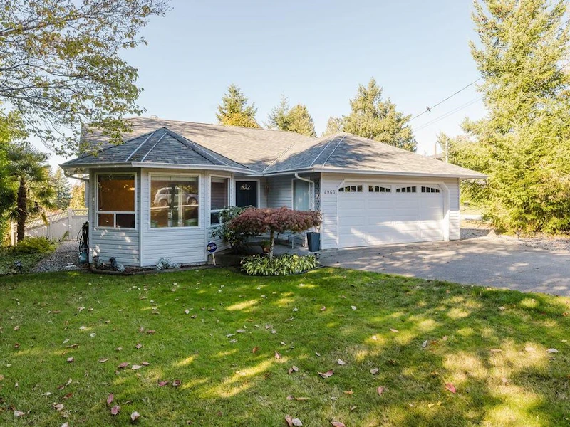 4963 Laurel Avenue, Sechelt BC