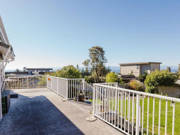 4963 Laurel Avenue, Sechelt, BC, V7Z 0B7 - 18