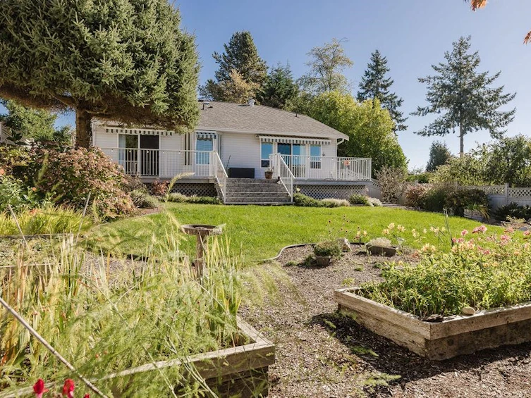 4963 Laurel Avenue, Sechelt, BC, V7Z 0B7 - 19