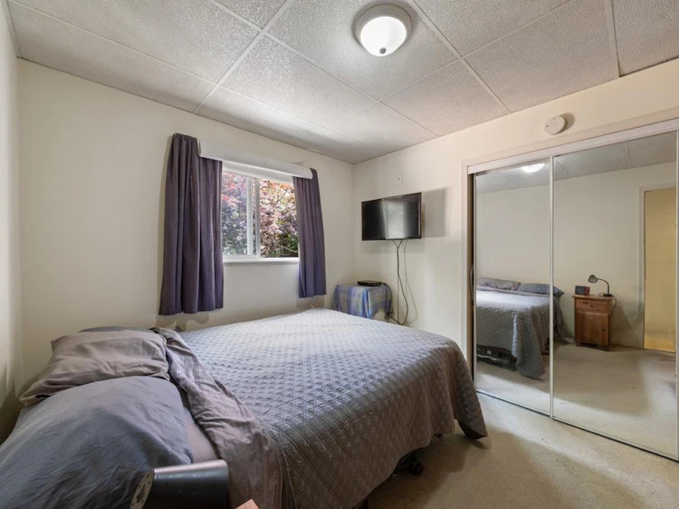 1737 E 5th Avenue, Vancouver, BC, V5N 1L9 - 10
