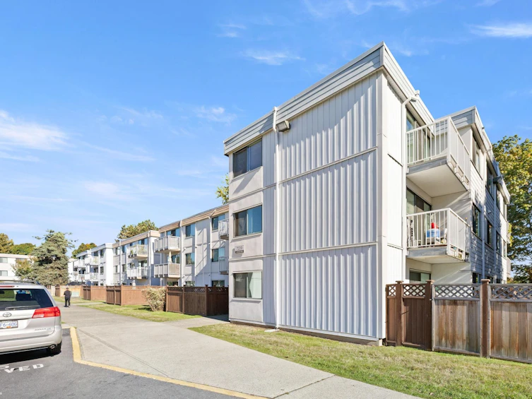 109-7220 Lindsay Road, Richmond, BC, V7C 3M6 - 2