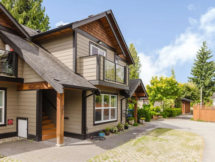 201-518 Shaw Road, Gibsons, BC, V0N 1V8 - 2