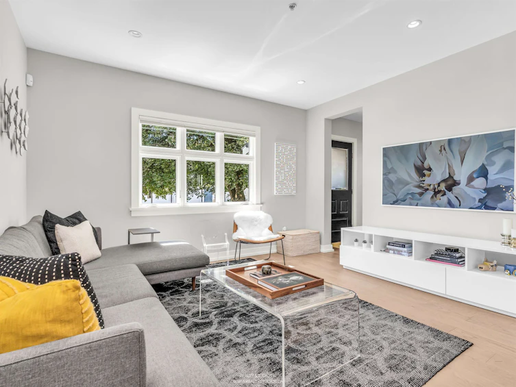 91 E 27th Avenue, Vancouver, BC, V5V 2K2 - 3