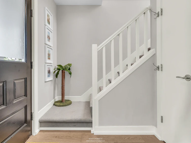 91 E 27th Avenue, Vancouver, BC, V5V 2K2 - 10