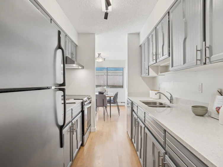 104-2190 W 8th Avenue, Vancouver, BC, V6K 2A4 - 14