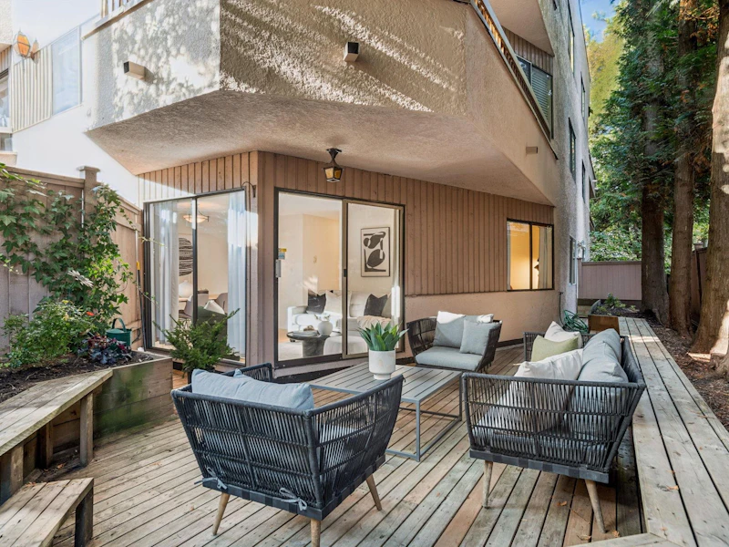 104 - 2190 W 8th Avenue, Vancouver BC V6K 2A4