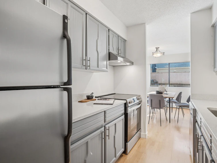 104-2190 W 8th Avenue, Vancouver, BC, V6K 2A4 - 13