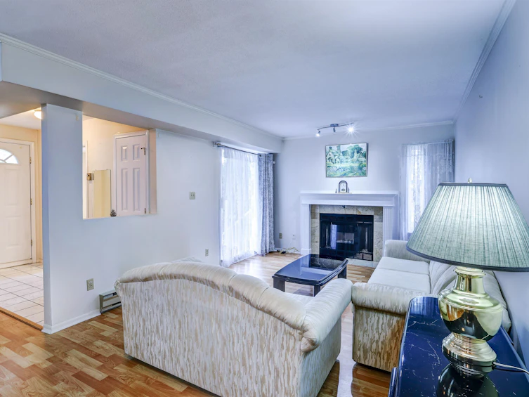 200-10077 156 Street, Surrey, BC, V3R 4L6 - 7