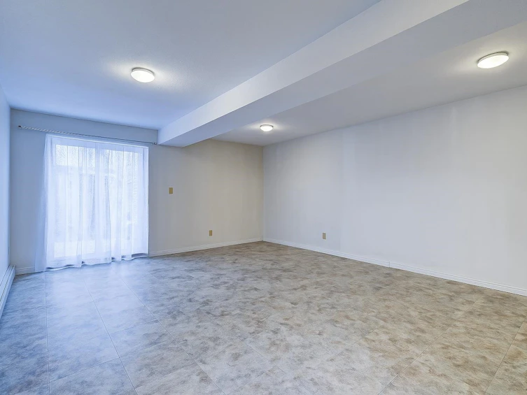 200-10077 156 Street, Surrey, BC, V3R 4L6 - 22
