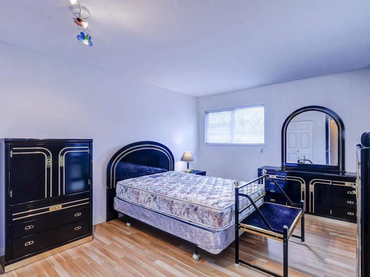 200-10077 156 Street, Surrey, BC, V3R 4L6 - 16