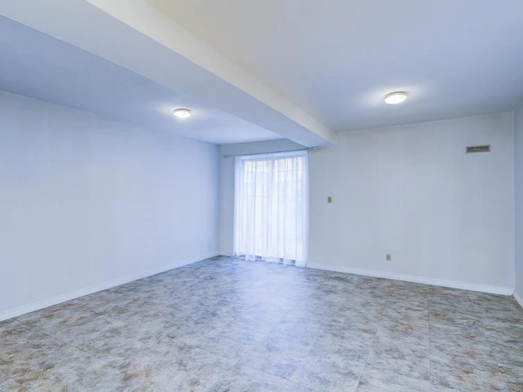 200-10077 156 Street, Surrey, BC, V3R 4L6 - 23