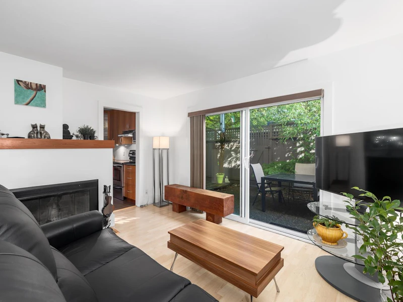 158 E 17th Avenue, Vancouver BC V5V 1A4