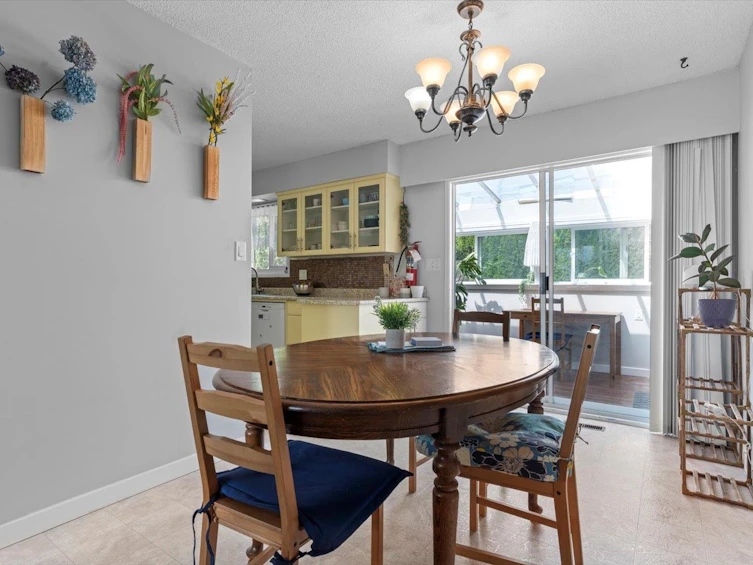 10005 Dublin Drive, Chilliwack, BC, V2P 3R1 - 11