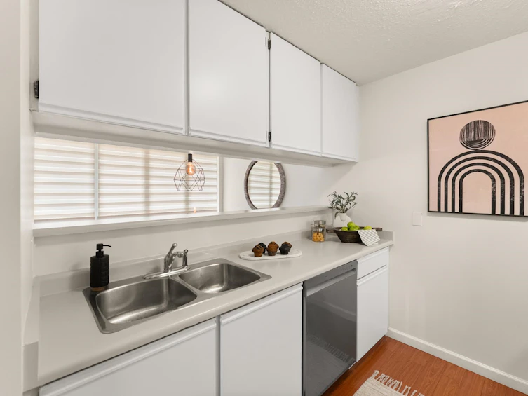 210-1508 Mariner Walk, Vancouver, BC, V6J 4X9 - 16