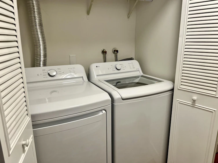 210-1508 Mariner Walk, Vancouver, BC, V6J 4X9 - 31