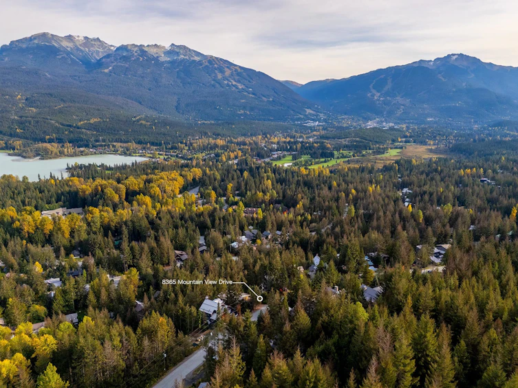 8365 Mountain View Drive, Whistler, BC, V8E 0G3 - 11