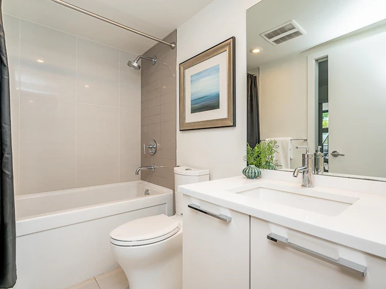 203-1150 Oxford Street, Surrey, BC, V4B 0B3 - 17