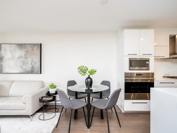 203-1150 Oxford Street, Surrey, BC, V4B 0B3 - 5