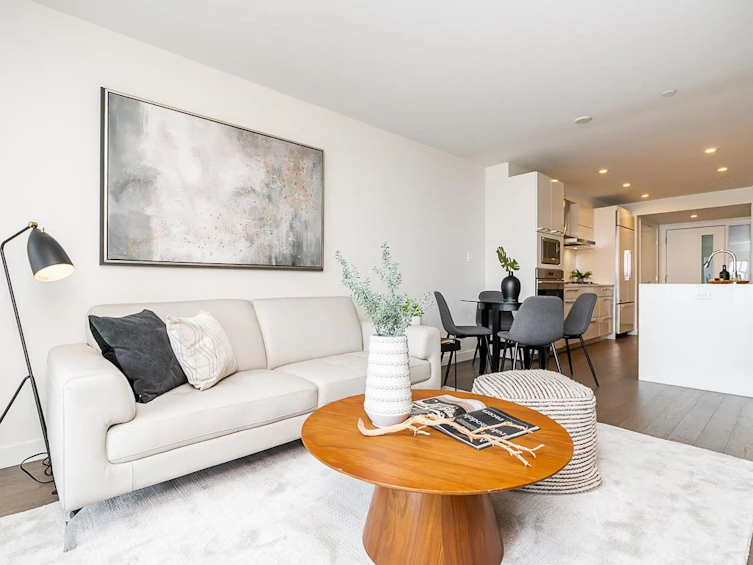 203-1150 Oxford Street, Surrey, BC, V4B 0B3 - 3