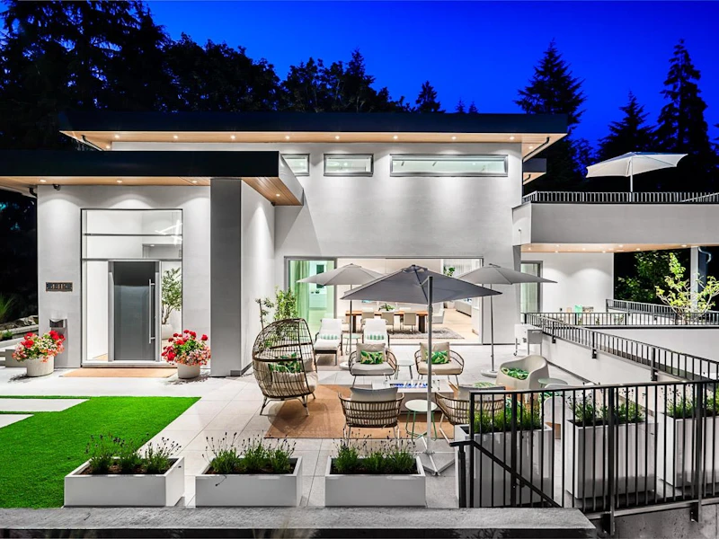 4415 Stone Crescent, West Vancouver BC V7W 1B8