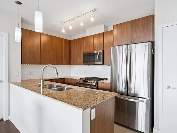 1106-280 Ross Drive, New Westminster, BC, V3L 0C2 - 9