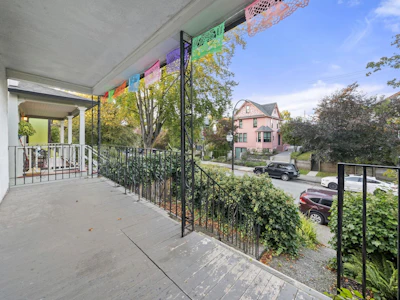858 Union Street - 4