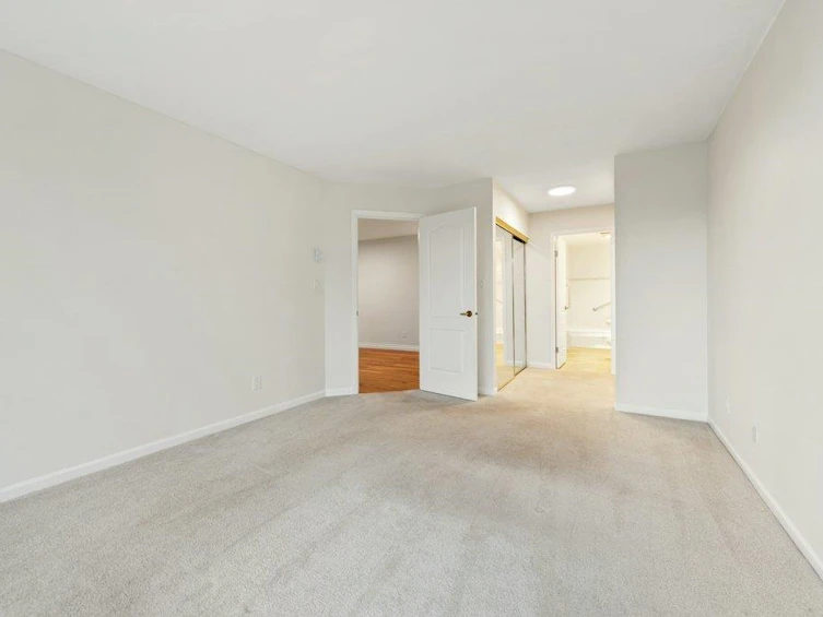 701-1327 E Keith Road, North Vancouver, BC, V7J 3T5 - 19