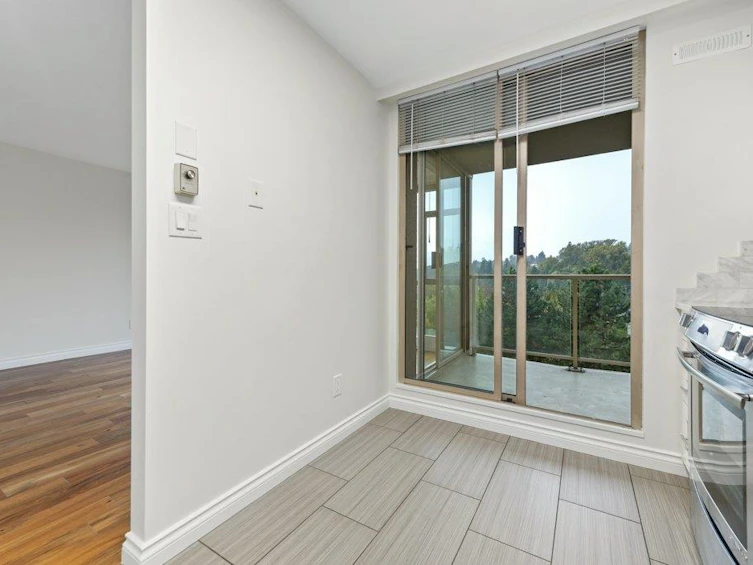 701-1327 E Keith Road, North Vancouver, BC, V7J 3T5 - 13