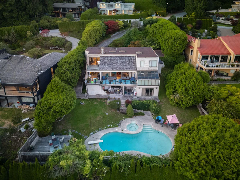 1591 Chartwell Drive, West Vancouver BC V7S 2R9