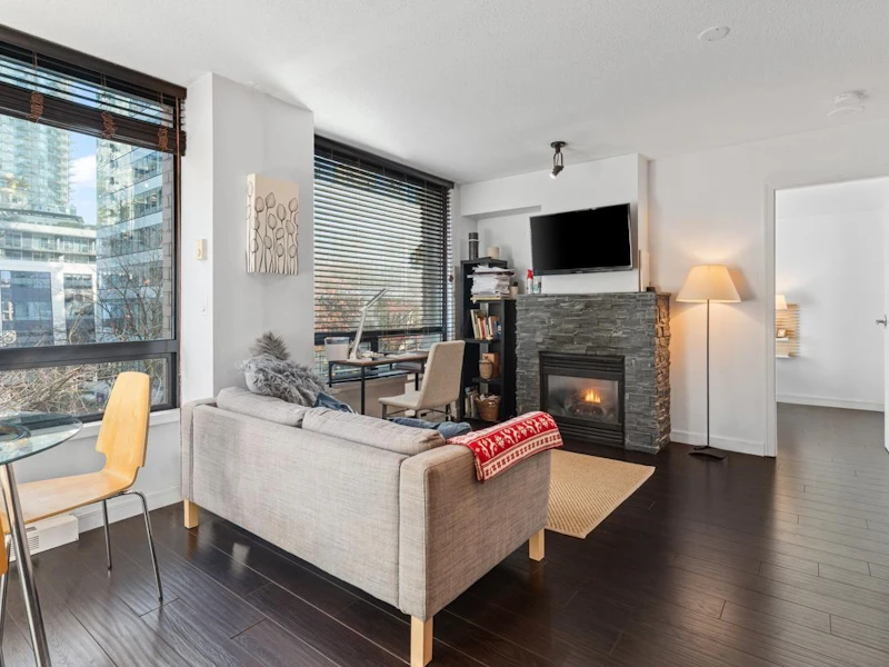 403 - 1003 Burnaby Street, Vancouver BC V6E 4R7