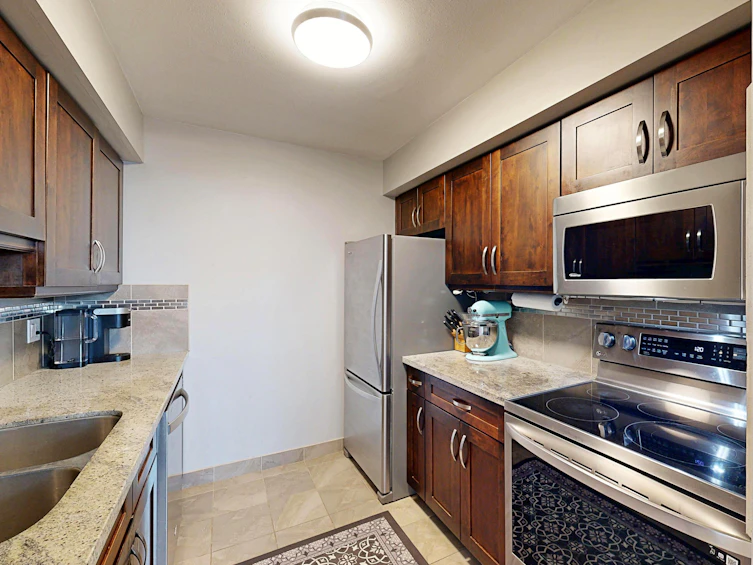 802-3920 Hastings Street, Burnaby, BC, V5C 6C7 - 11