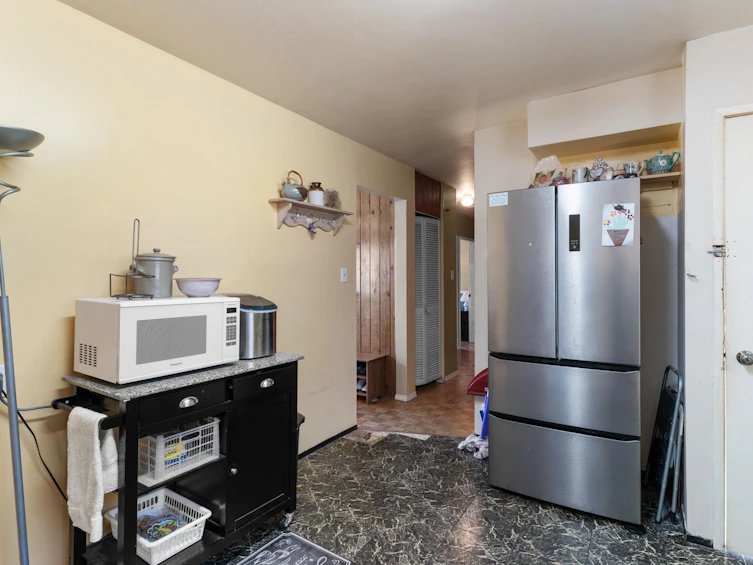 12476 99 Avenue, Surrey, BC, V3V 2P3 - 12