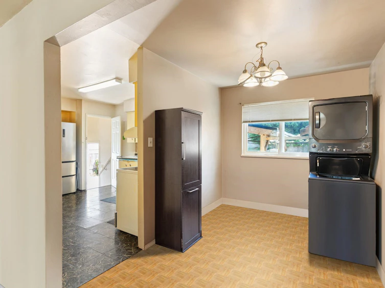 12476 99 Avenue, Surrey, BC, V3V 2P3 - 10