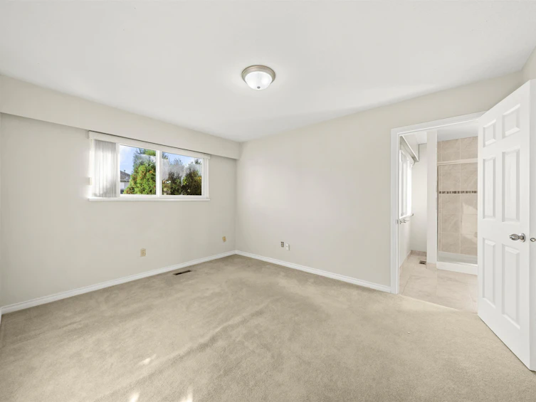 12178 97 Avenue, Surrey, BC, V3V 2C9 - 12