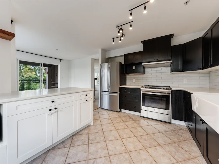 111-1432 Parkway Boulevard, Coquitlam, BC, V3E 3L9 - 27