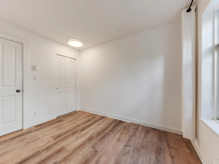 111-1432 Parkway Boulevard, Coquitlam, BC, V3E 3L9 - 17