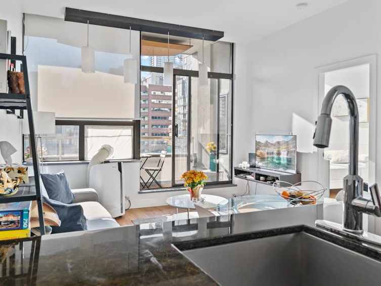 910-1010 Howe Street, Vancouver, BC, V6Z 1P5 - 18