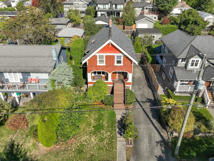 234 W Windsor Road, North Vancouver, BC, V7N 2N1 - 36