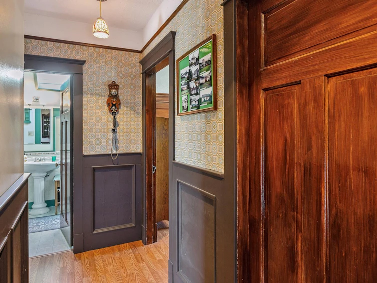 234 W Windsor Road, North Vancouver, BC, V7N 2N1 - 19