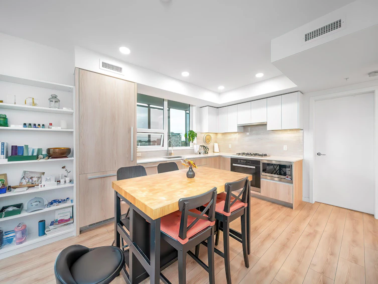 909-6633 Buswell Street, Richmond, BC, V6Y 0M3 - 2